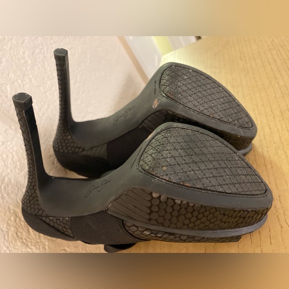 Black Jessica Simpson Peep Toe Heels Size 7.5 with 4.5” STILETTO heels & Spandex - Picture 15 of 16